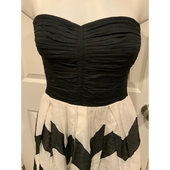 Leifnotes Black & White Zig-Zag Strapless Dress, Size 4 (US) - Picture 2 of 7